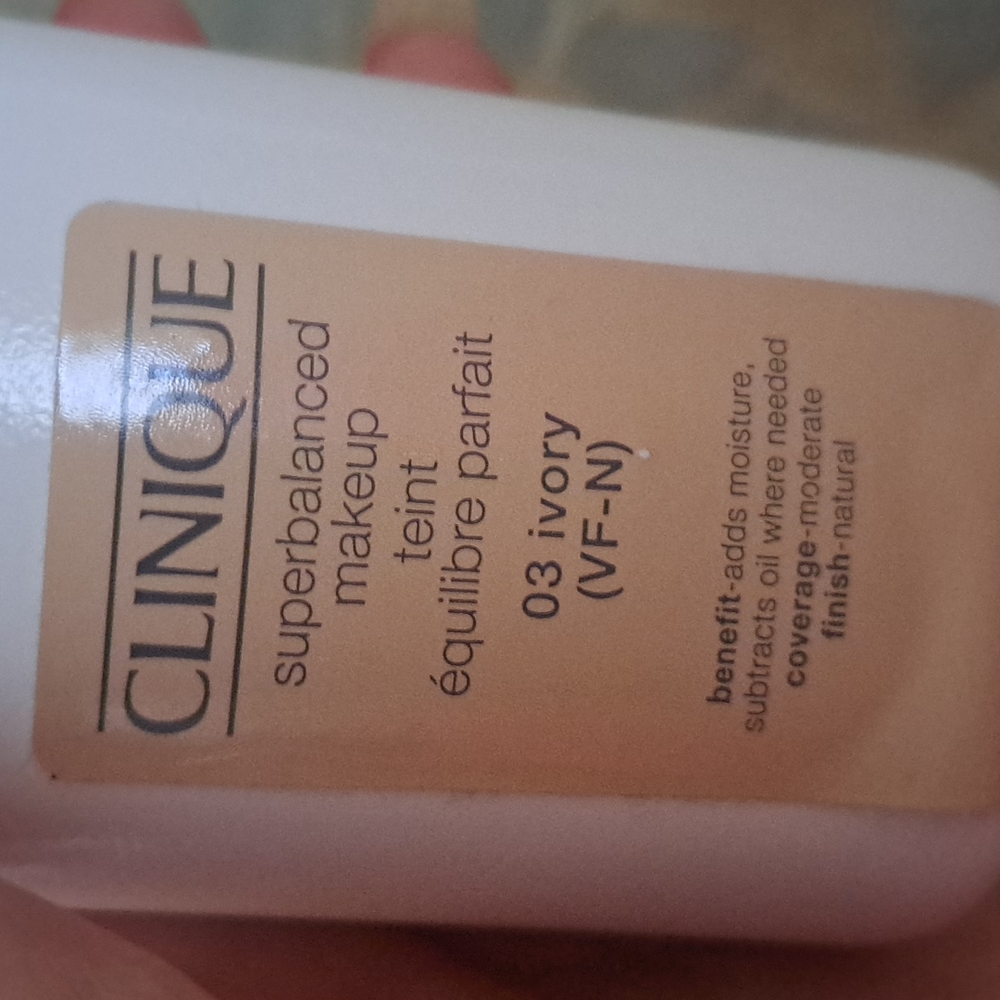 New Clinique Superbalanced Foundation Ivory 6.7 fl ounce - Picture 4 of 4